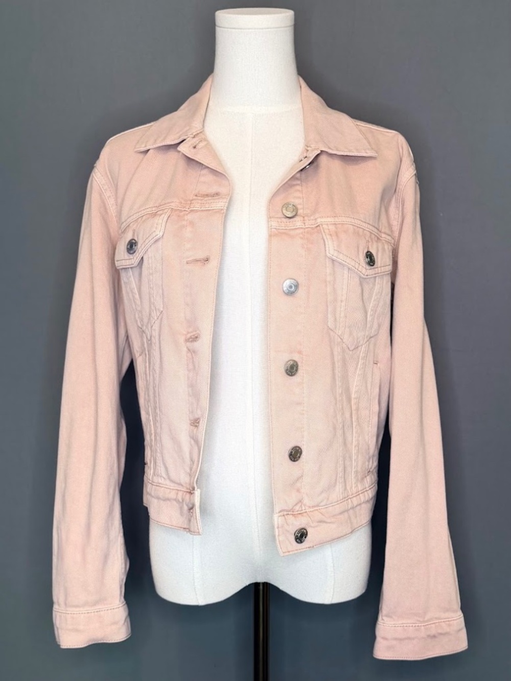 GAP Denim Light Pink Jean Jacket Size Small Classic Button Front Jacket